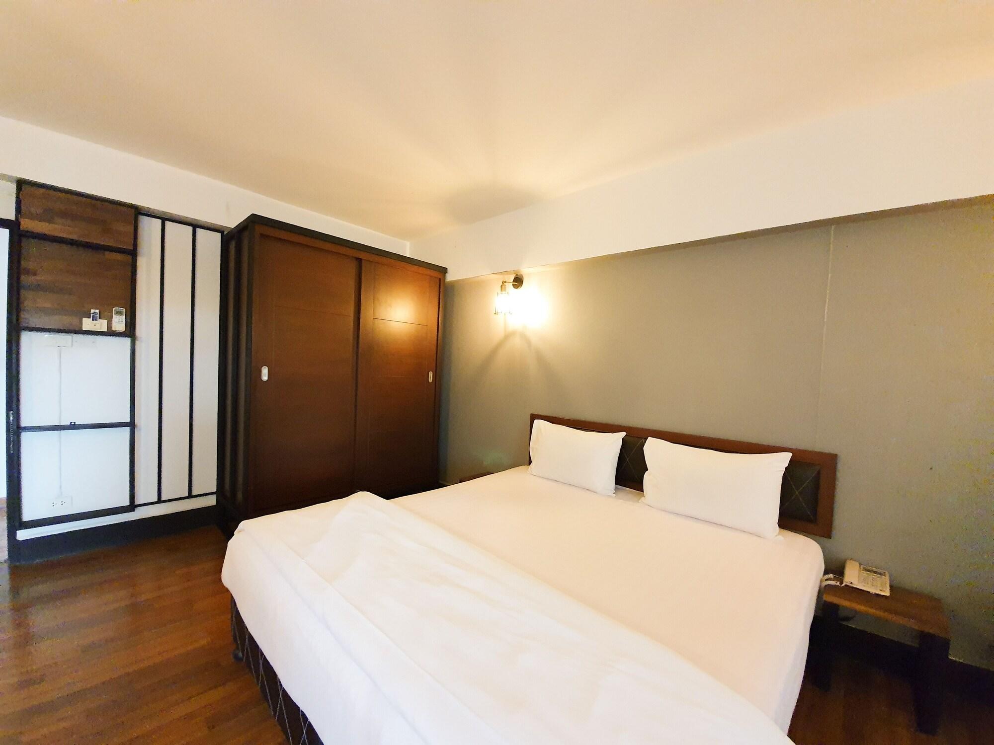 The Canal Hotel Bangkok Exterior foto