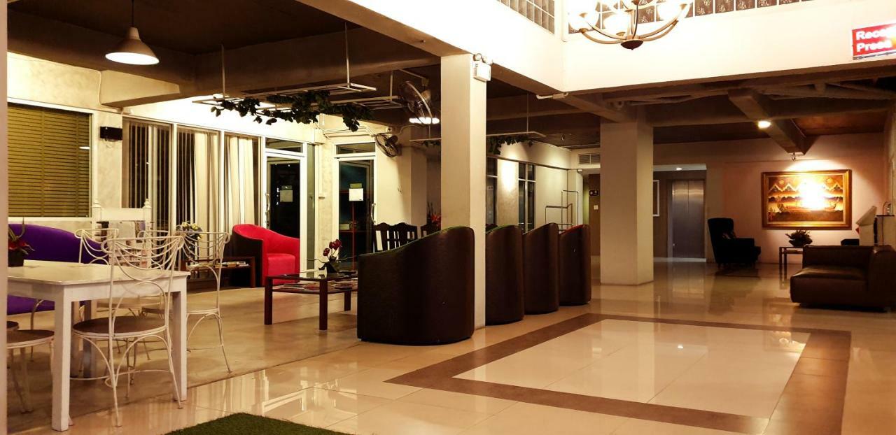 The Canal Hotel Bangkok Exterior foto