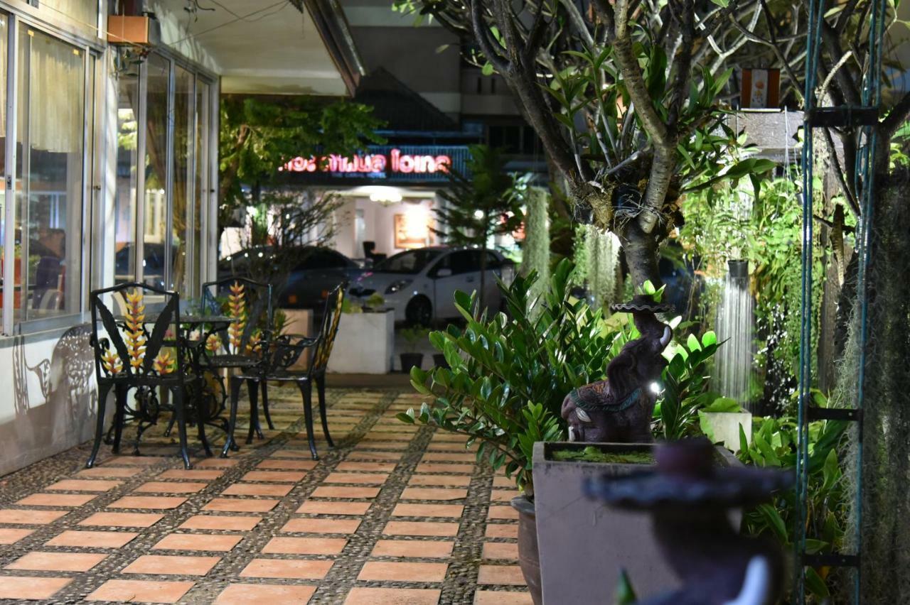 The Canal Hotel Bangkok Exterior foto